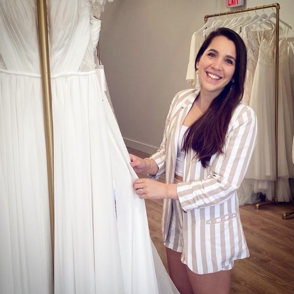 Meet your Posher, Allyson - Picture 7 of 10